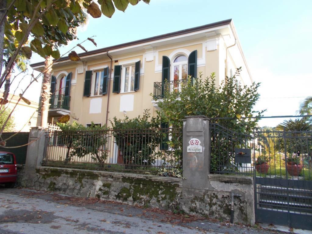 B&B Rossana Carrara Exterior photo